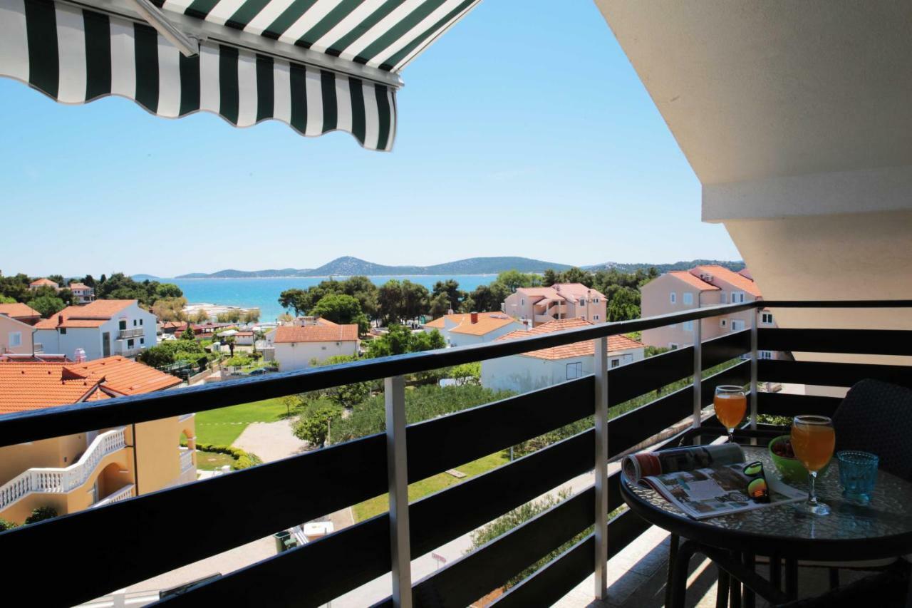 Apartments And Rooms Bozena Vodice Eksteriør billede